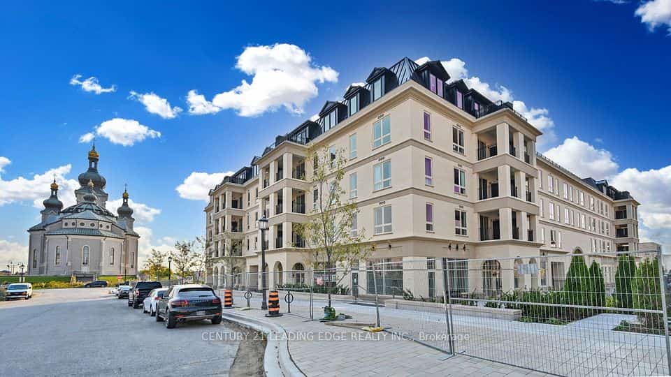 101 Cathedral High Street #303, Markham, ON L6C 0P1