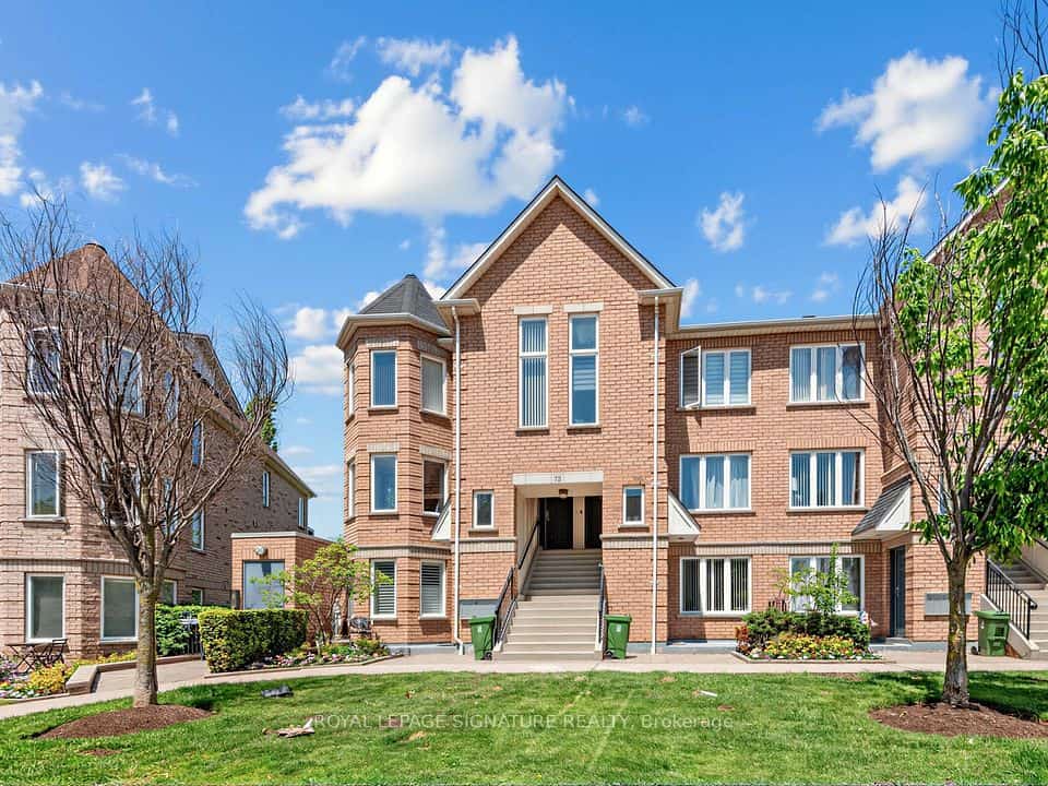 72 Aerodrome Crescent #201, Toronto, ON M4G 4J1
