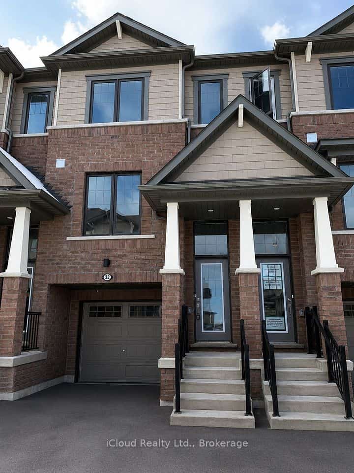 185 Bedrock Drive #32, Hamilton, ON L8J 0M5