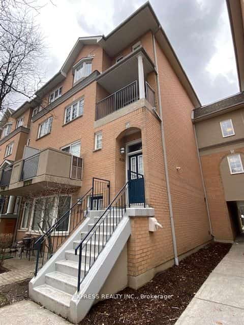 28 Sommerset Way #1639, Toronto, ON M2N 6W7
