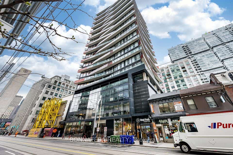 215 Queen Street W #1110, Toronto, ON M5V 0P5