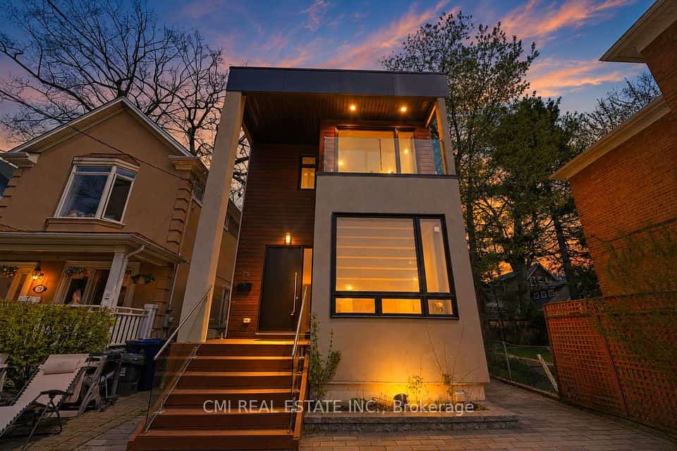 75 Kenilworth Avenue, Toronto, ON M4L 3S4