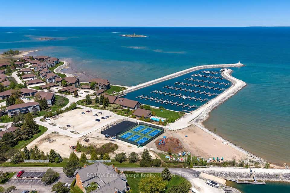 783 Johnston Park Avenue #1, Collingwood, ON L9Y 5C7