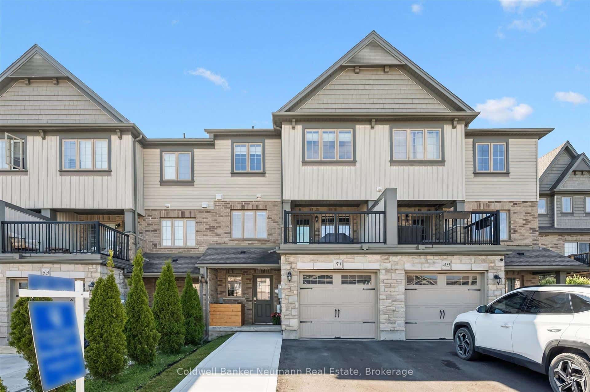 51 Jeffrey Drive, Guelph, ON N1E 0M4