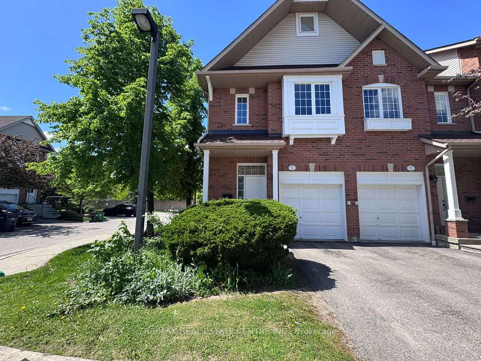 1591 South Parade Court #30, Mississauga, ON L5M 6G1
