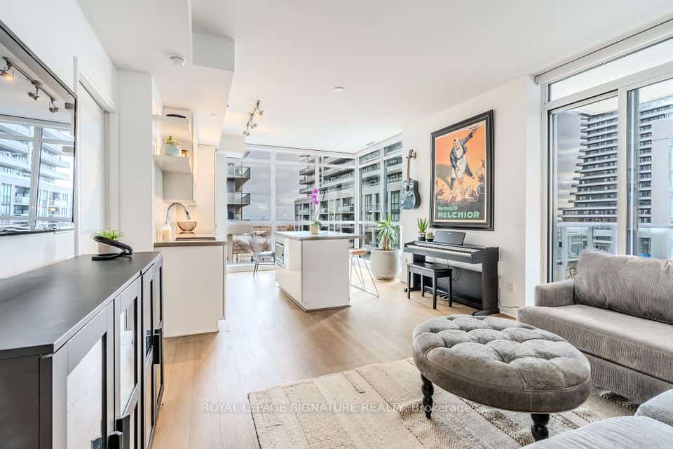 60 Annie Craig Drive #B415, Toronto, ON M8V 0C4