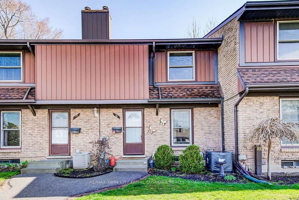 235 Ferguson Avenue #16, Cambridge, ON N1R 6G1