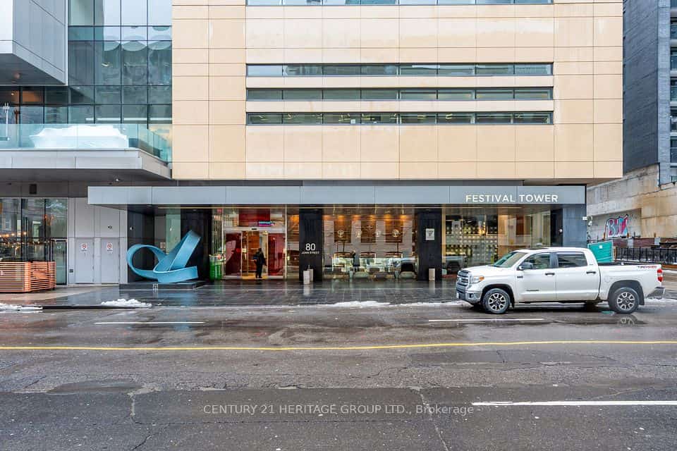 80 John Street #2303, Toronto, ON M5V 3X4