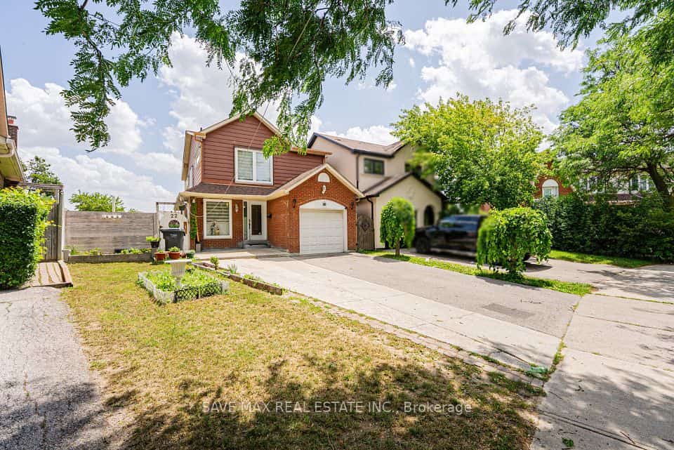 22 Foxacre Row, Brampton, ON L6V 3P5