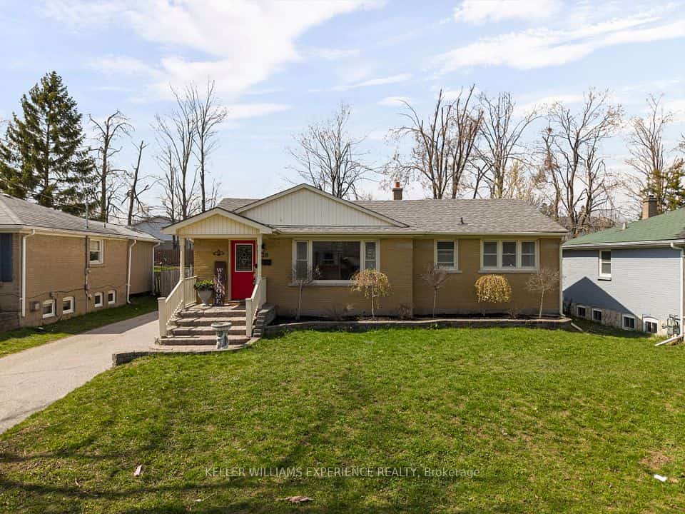 38 North Street W, Orillia, ON L3V 3S5