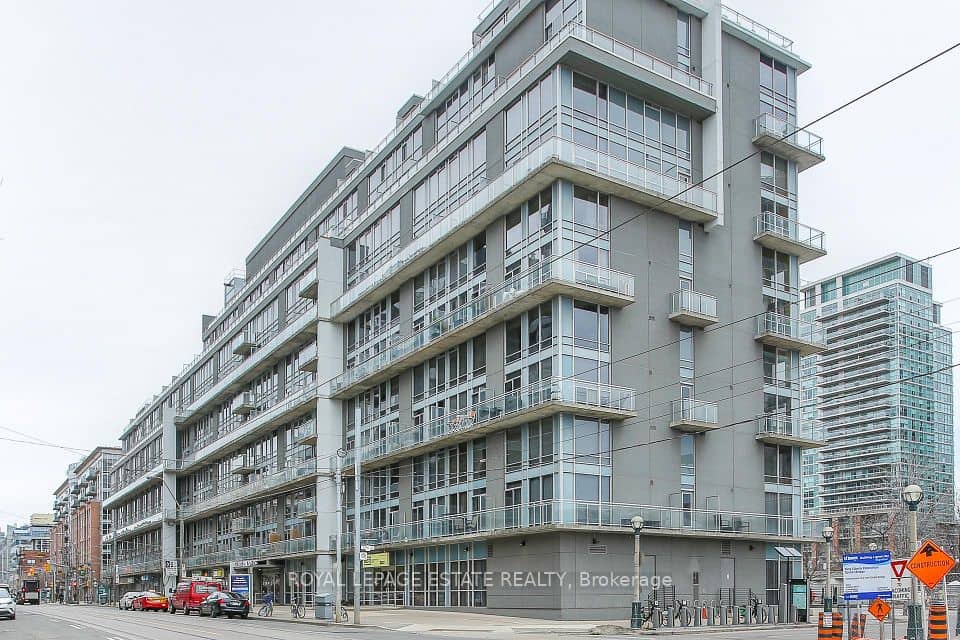 1029 King Street W, Toronto
