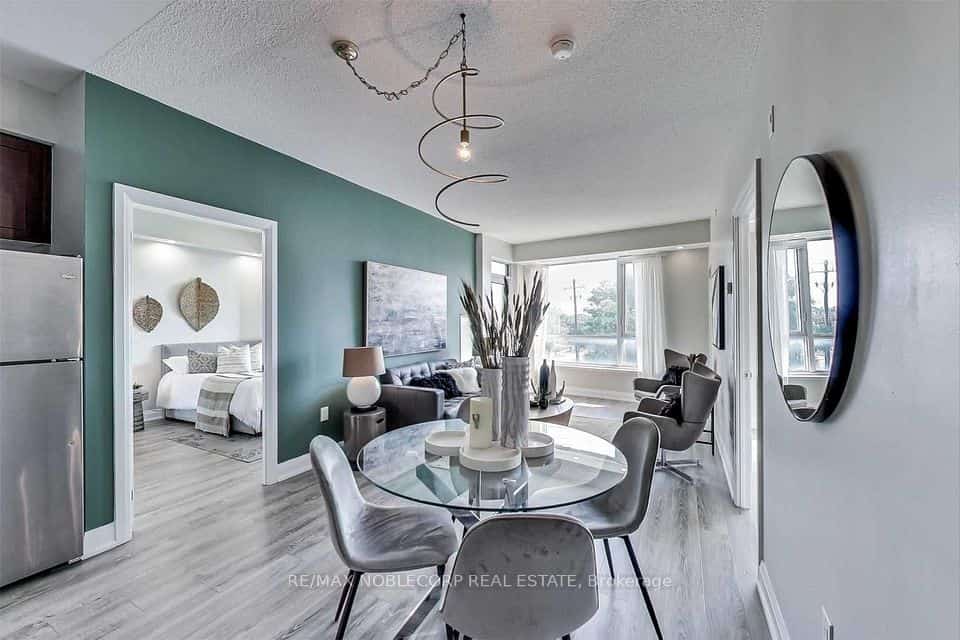2800 Keele Street #304, Toronto, ON M3M 0B8
