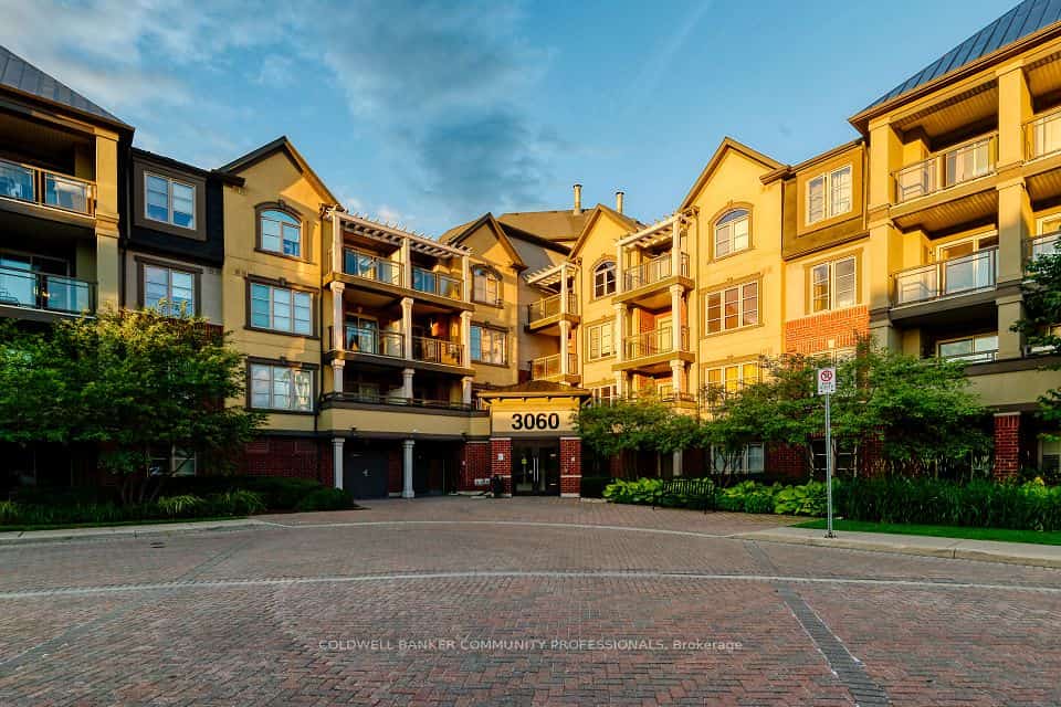 3060 Rotary Way #404, Burlington, ON L7M 0G9