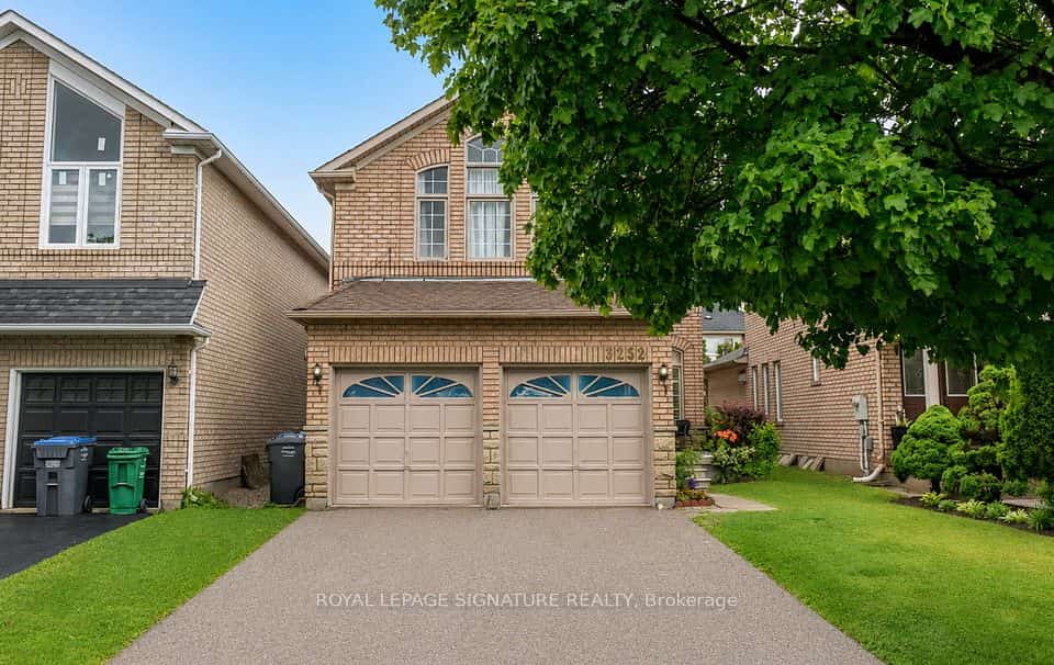 3252 Laburnum Crescent, Mississauga, ON L5N 7M2
