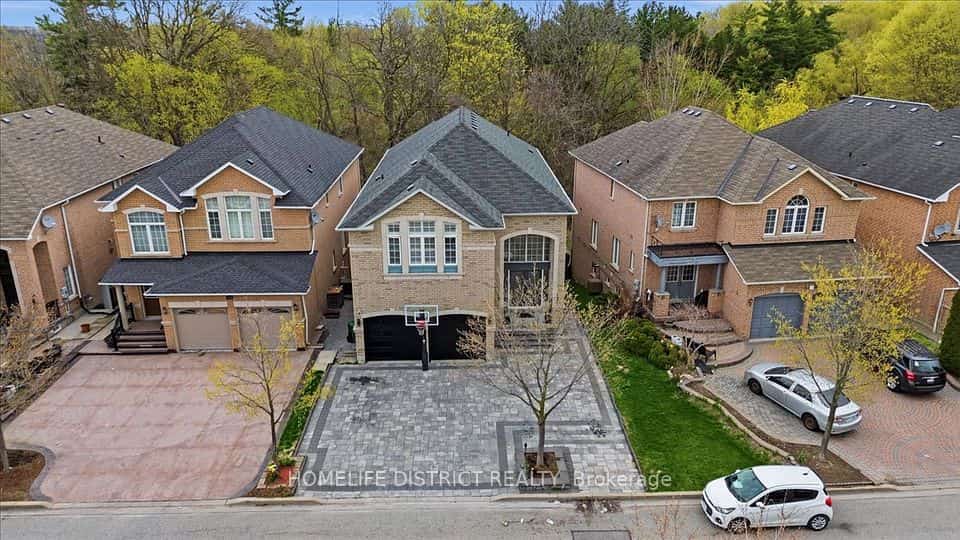 43 Bethany Street, Markham, ON L3S 4T9