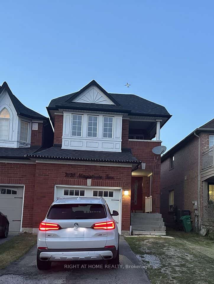 7070 Magistrate Terrace, Mississauga, ON L5W 1E4