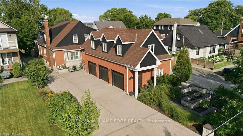 573 Beach Boulevard, Hamilton, ON L8H 6X8