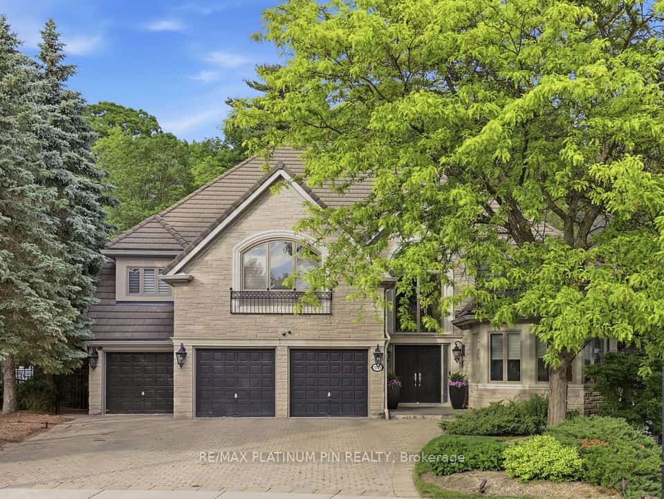 1843 O'Neil Court, Mississauga, ON L5L 5X6