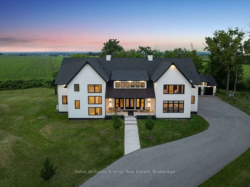 3122 Highway 2, Clarington, ON L1C 6E2