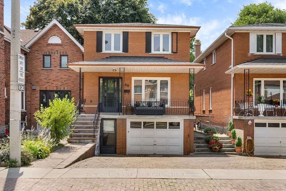 49 Woodville Avenue, Toronto, ON M4K 2J5