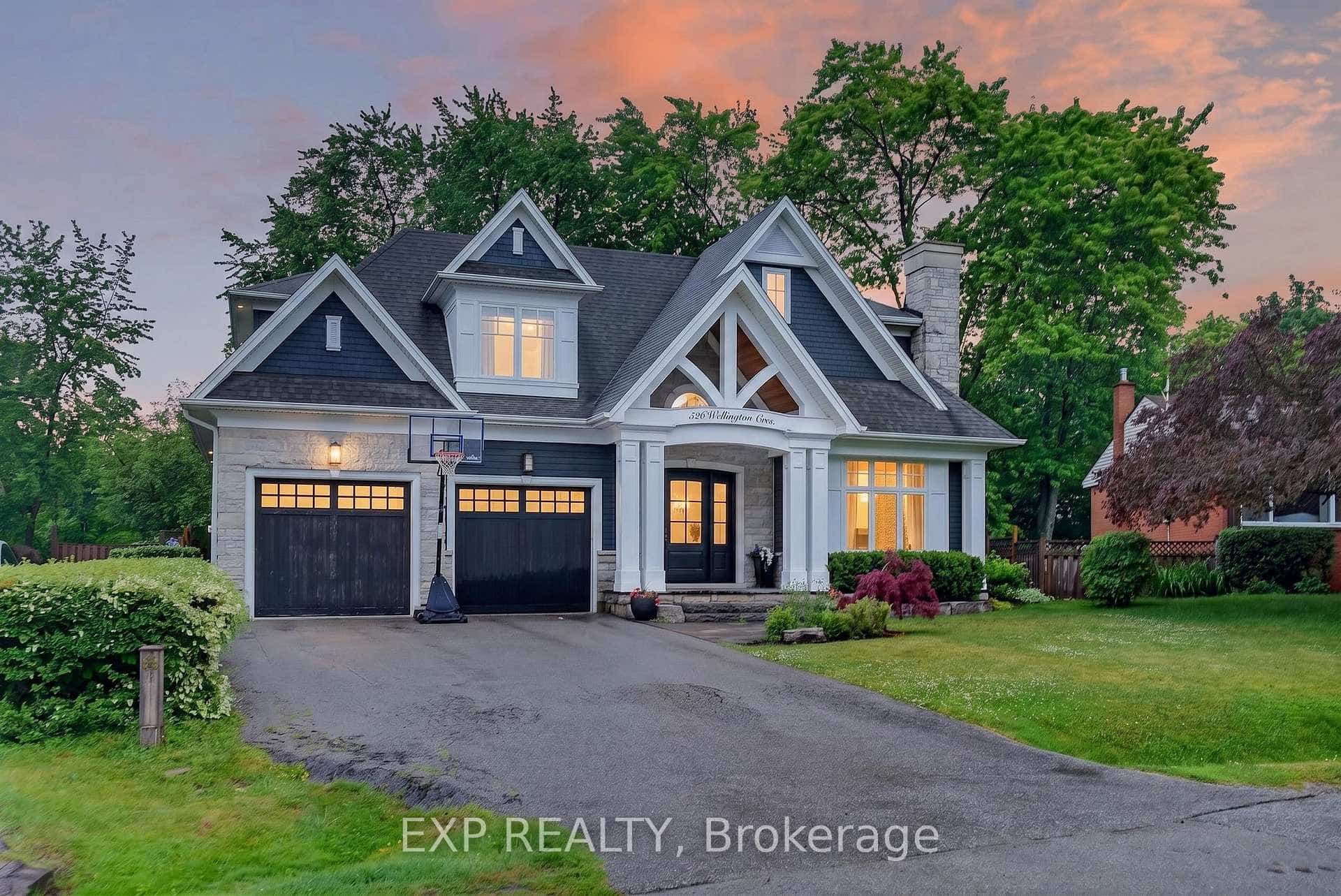 528 Wellington Crescent, Oakville, ON L6L 4X5