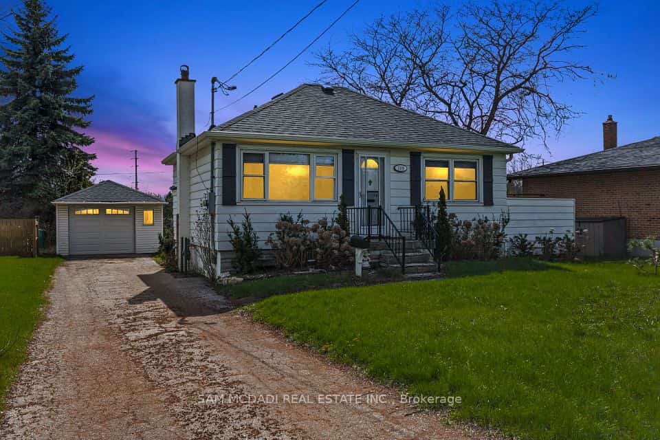 1088 Cherriebell Road, Mississauga, ON L5E 2R3