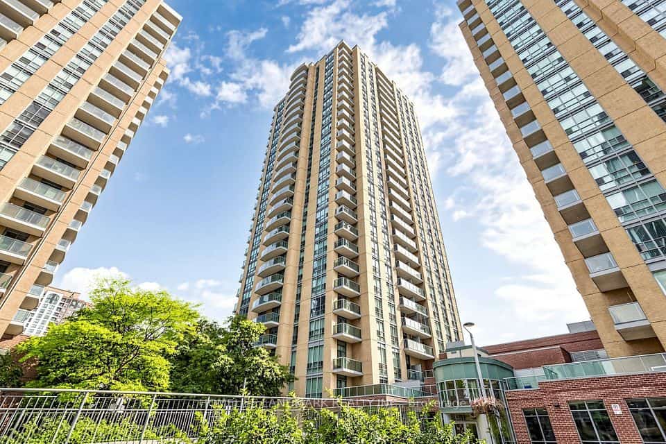22 Olive Avenue #312, Toronto, ON M2N 7G6