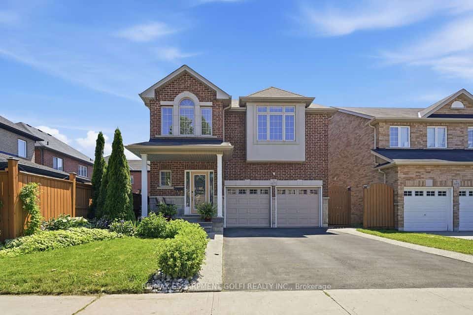 471 Old Mud Street, Hamilton, ON L8J 0C7