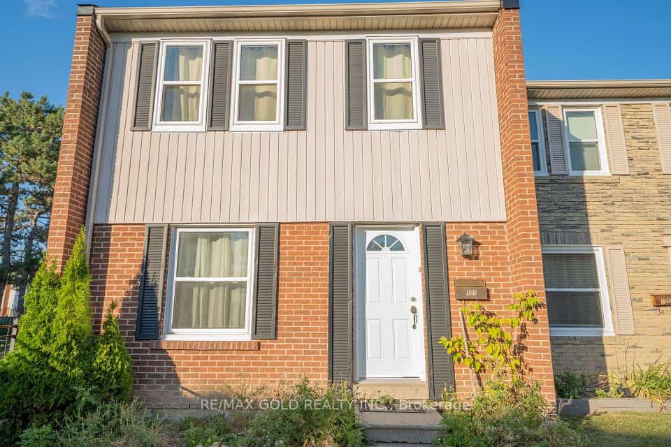 900 Central Park Drive #107, Brampton, ON L6S 3J6