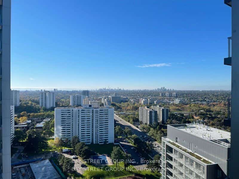 38 Forest Manor Road #2104, Toronto, ON M2J 1M5