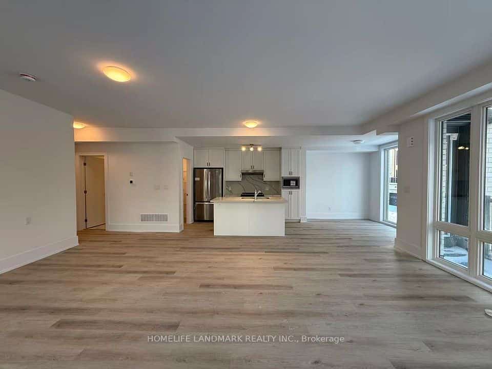 11 Kerns Lane, Richmond Hill, ON L4E 1M1