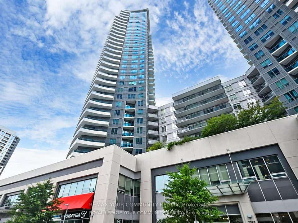 7161 Yonge Street #522, Markham, ON L3T 0C8