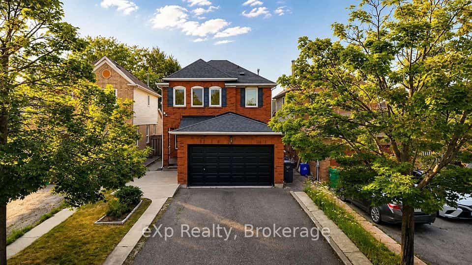 39 Matterdale Avenue, Brampton, ON L6Y 4J6