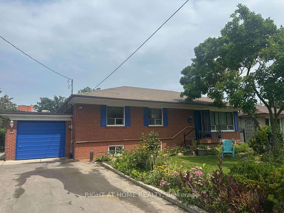 309 Queen Mary Drive, Oakville, ON L6K 3L5