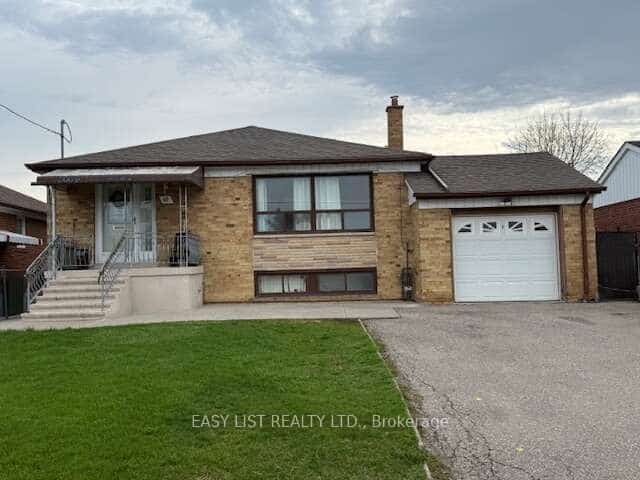 49 Blaydon Avenue, Toronto, ON M3M 2E3