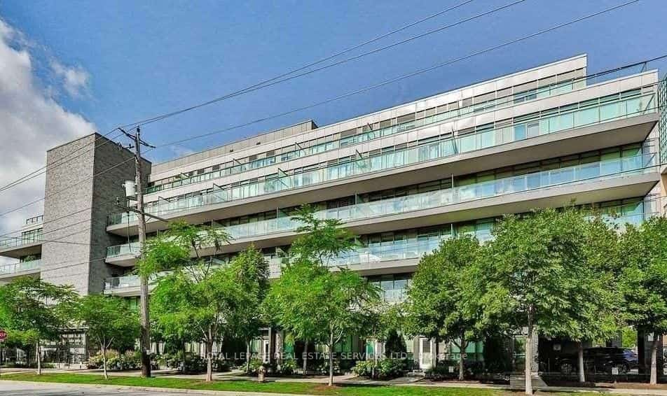 8 Fieldway Road #414, Toronto, ON M8Z 3L1