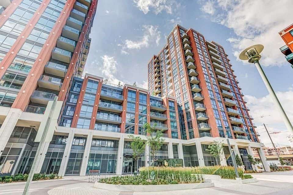 31 Tippett Road #1025, Toronto, ON M3H 0C8
