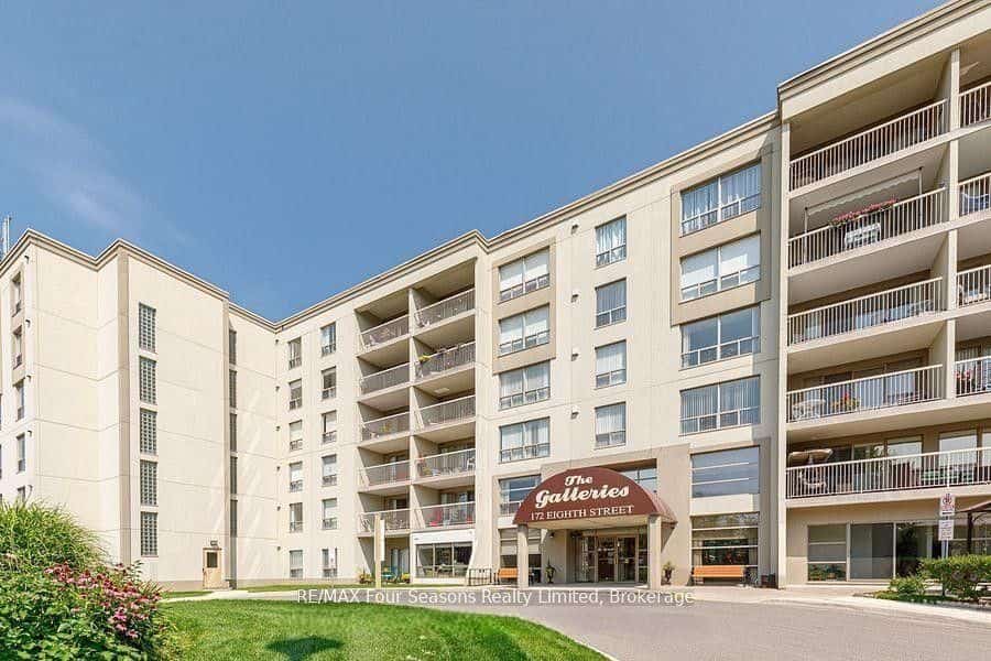 172 Eighth Street #409, Collingwood, ON L9Y 4T2