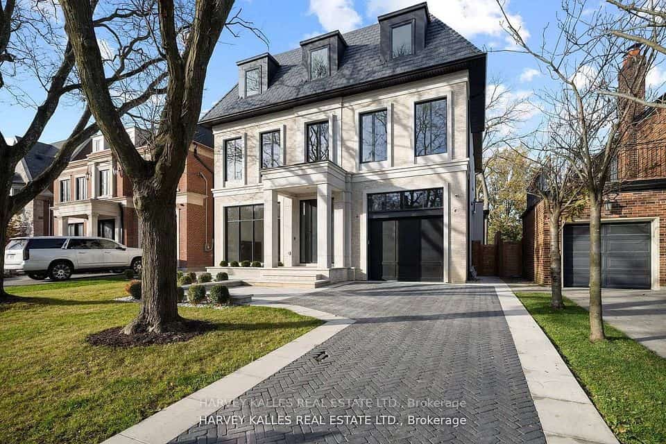 370 Glengrove Avenue W, Toronto, ON M5N 1W5