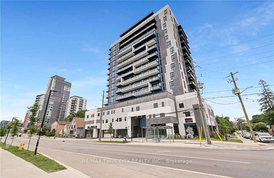 128 King Street #807, Waterloo, ON N2J 0E9