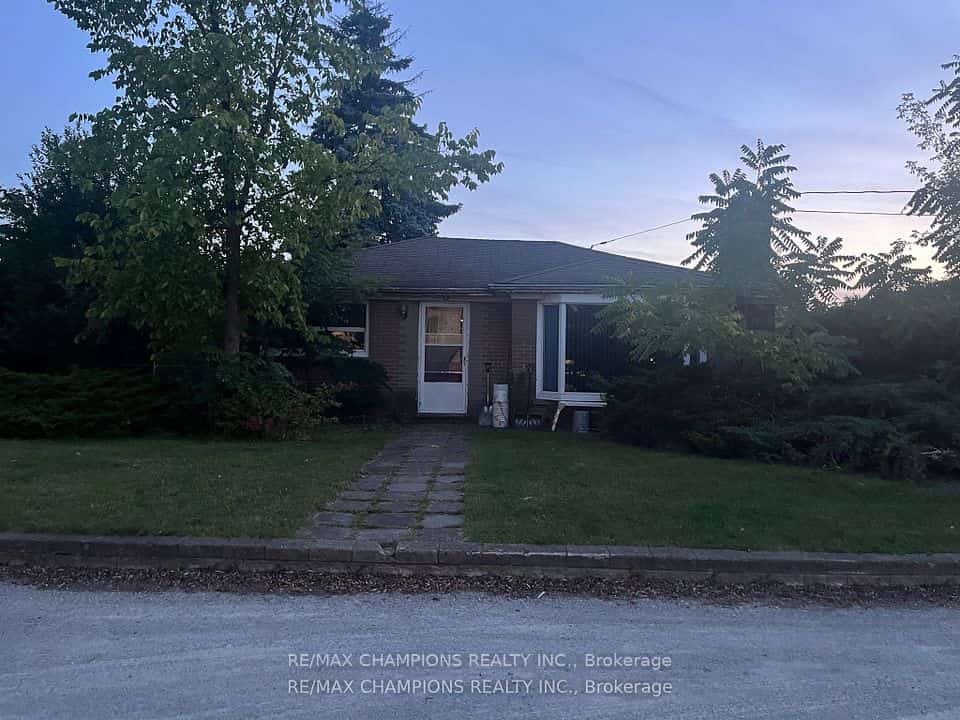 12104 Hurontario Street, Brampton, ON L7A 1E6