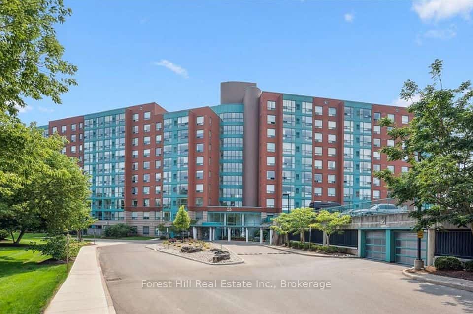 55 Blue Springs Drive #402, Waterloo, ON N2J 4T3