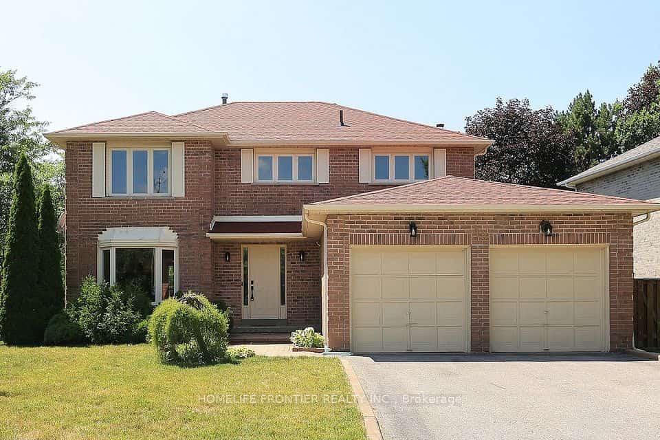 48 Ashfield Drive, Richmond Hill, ON L4E 2K9