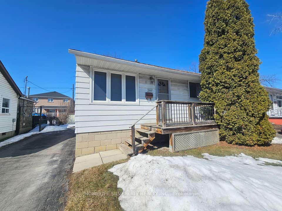 3067 Churchill Avenue, Mississauga, ON L4T 1R4
