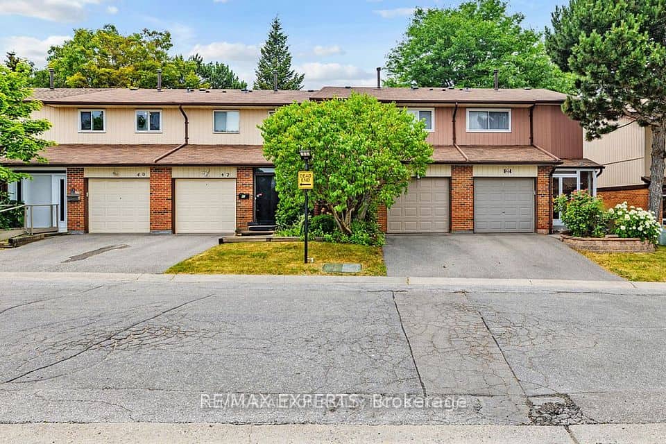 30 W Dundalk Drive, Toronto