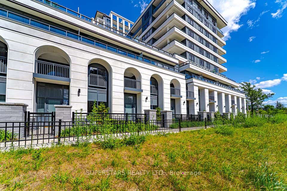 8 Cedarland Drive #W121, Markham, ON L6G 0H4