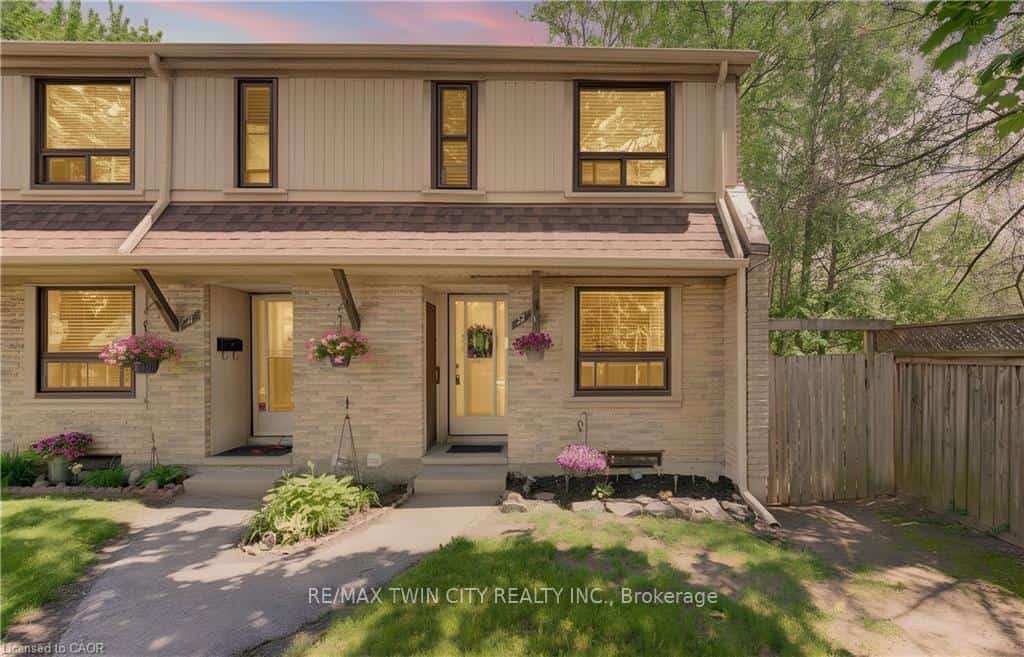 280 THALER Avenue #22, Kitchener, ON N2A 1R6