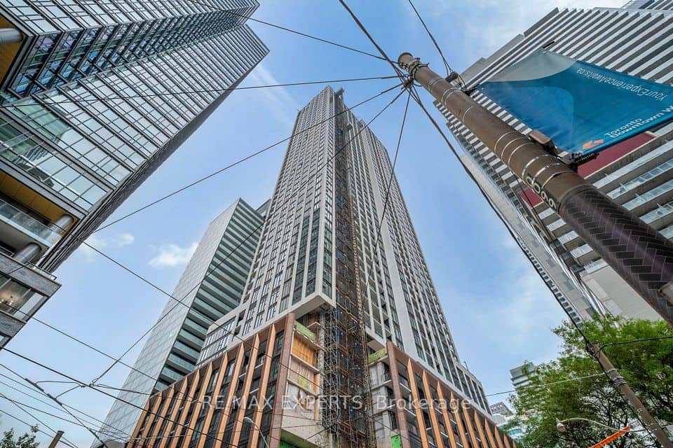 400 King Street, Toronto