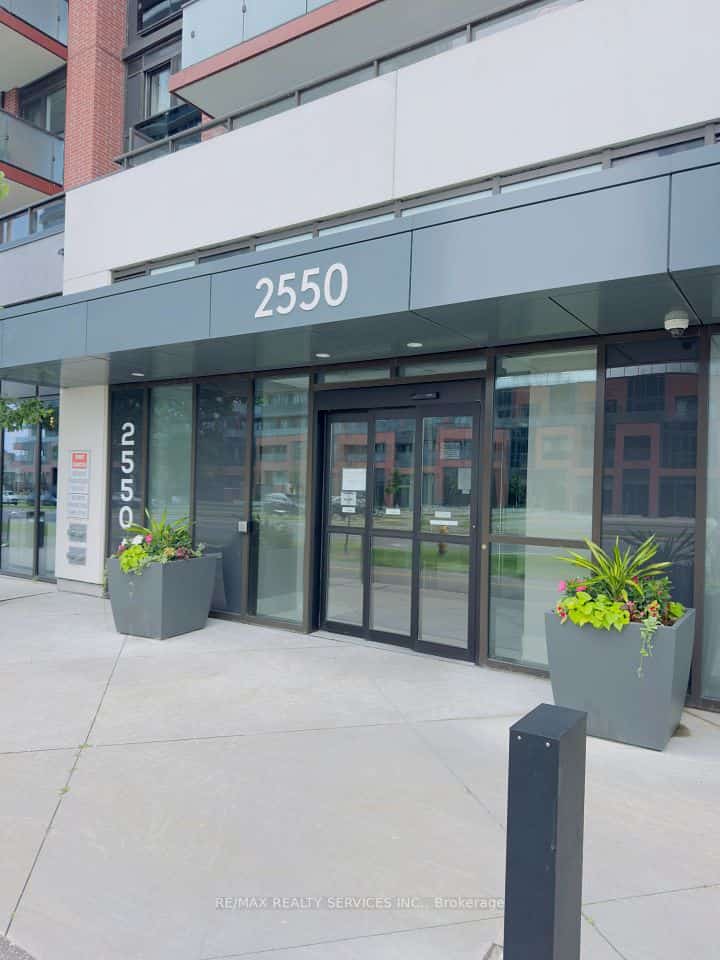 2550 Simcoe Street N #2019, Oshawa, ON L1L 0R5