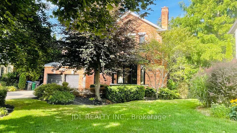 1283 Lindburgh Court, Mississauga, ON L5H 4J2